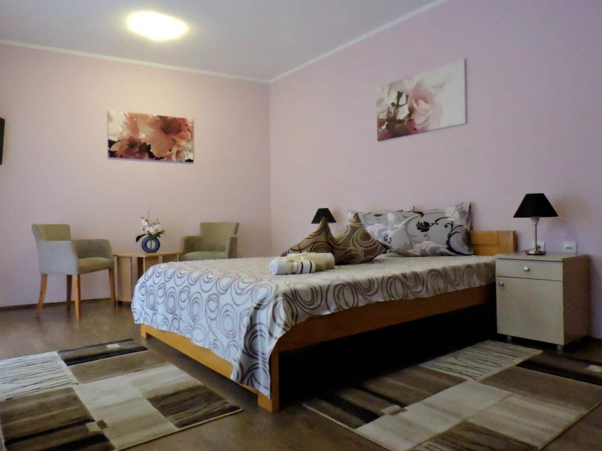 B&B Zmajevo Gnezdo 021 Sremska Kamenica 외부 사진