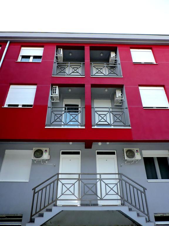 B&B Zmajevo Gnezdo 021 Sremska Kamenica 외부 사진