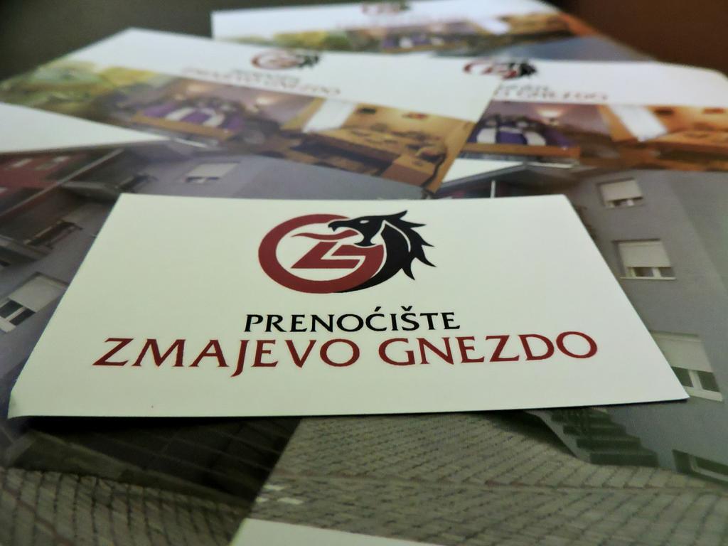 B&B Zmajevo Gnezdo 021 Sremska Kamenica 외부 사진