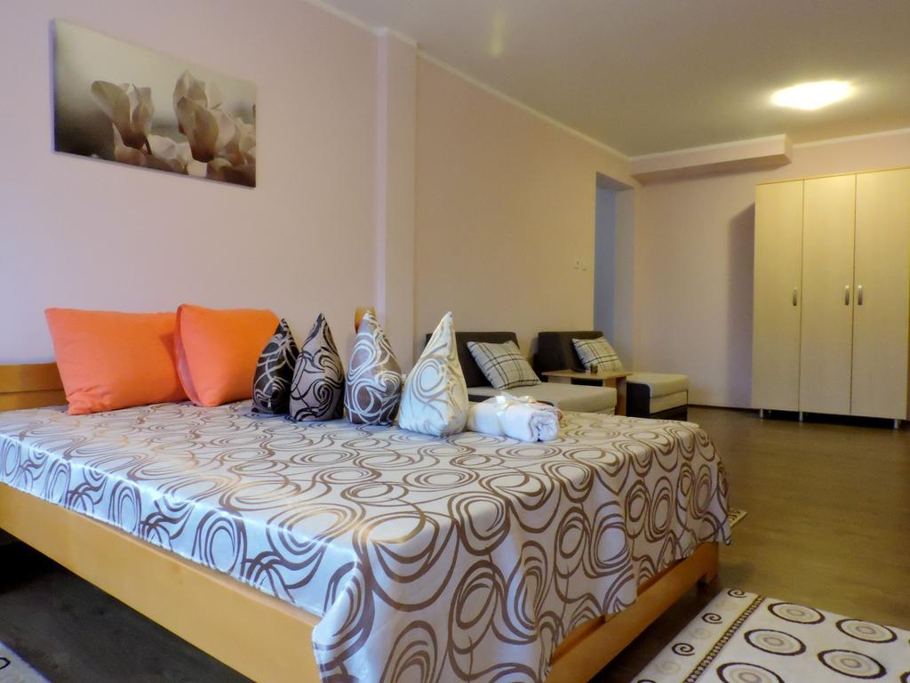 B&B Zmajevo Gnezdo 021 Sremska Kamenica 외부 사진